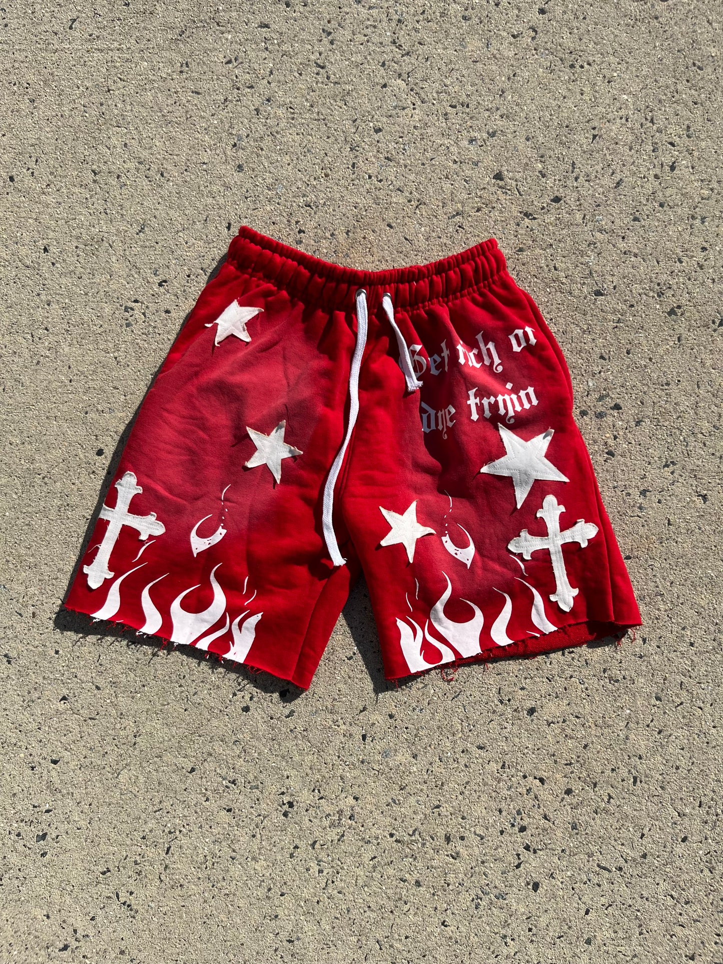 RED HL SHORTS